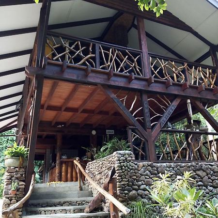 Haere Mai I Te Fare Hotel Teavaro ภายนอก รูปภาพ