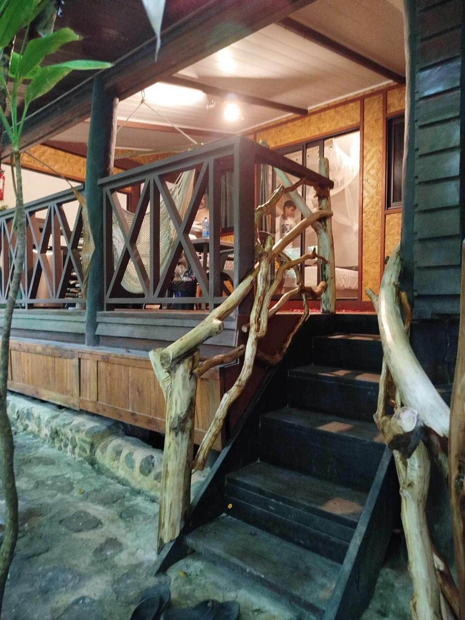 Haere Mai I Te Fare Hotel Teavaro ภายนอก รูปภาพ