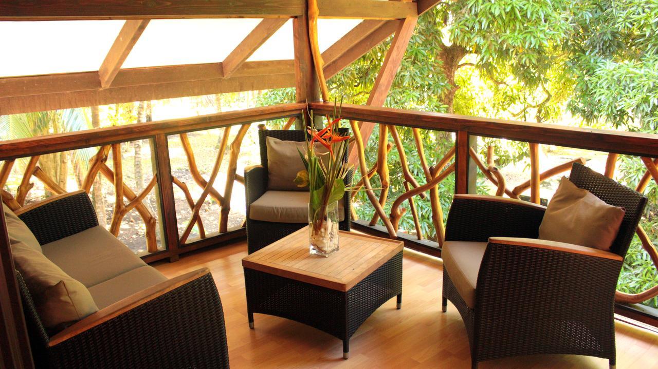 Haere Mai I Te Fare Hotel Teavaro ภายนอก รูปภาพ